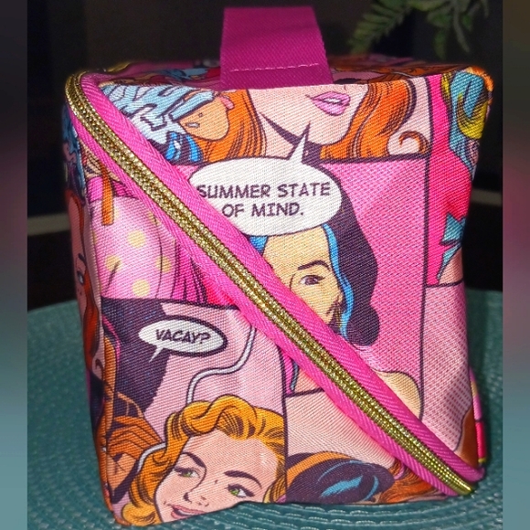 ESTEE LAUDER BEAT THE HEAT PRINT MAKEUP BAG! NIP!💖✨️ - Picture 5 of 10